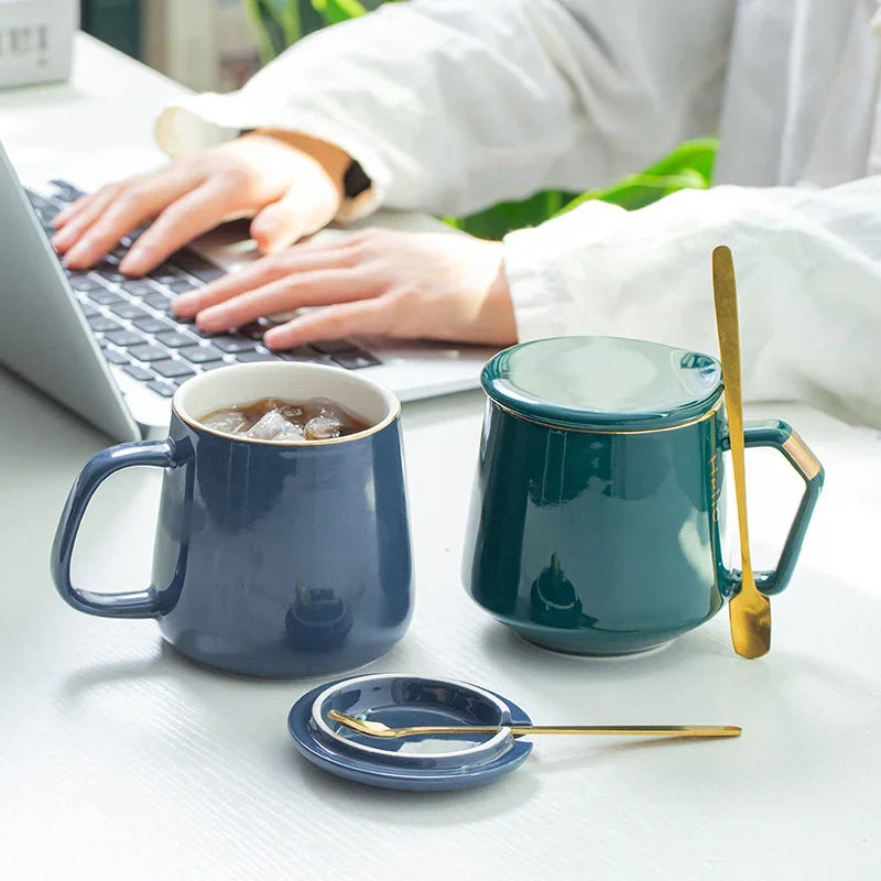 Caneca de cerâmica dourada leve estilo europeu